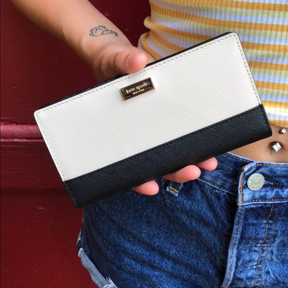 NWT: KATE SPADE WALLET